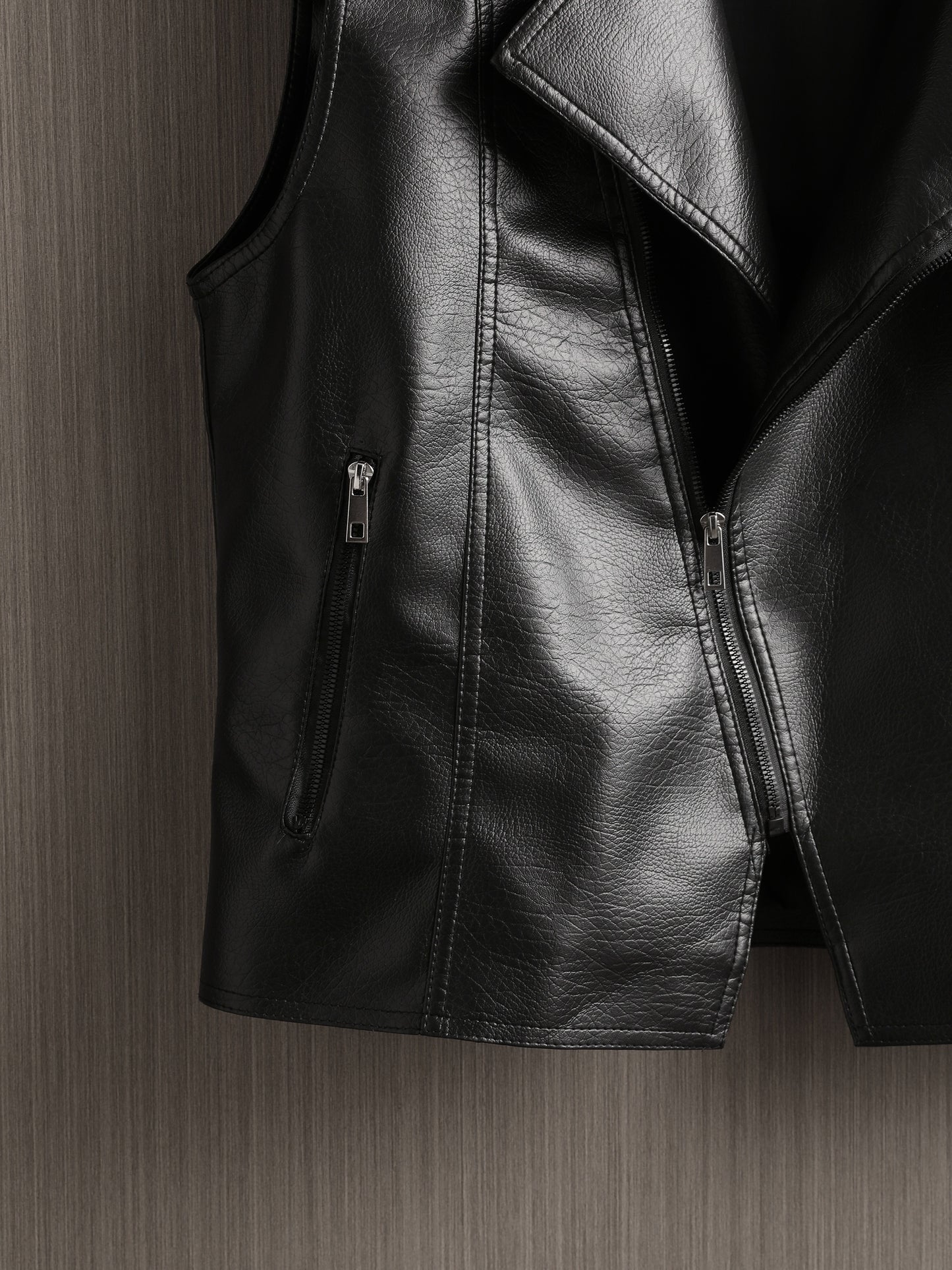 Casual Stylish Men'S Vest with Multiple Zippers, Model 37B