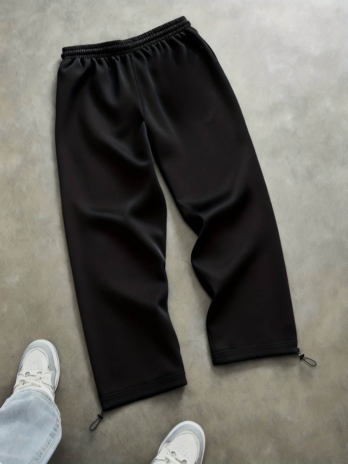 Men'S Black Casual Sports Suit Made of Soft Polyester Fiber, Which Has Good Abrasion Resistance And Is Not Prone to Pilling Or Deformation. It Maintains a Good Appearance Even After Multiple Wears And Washes